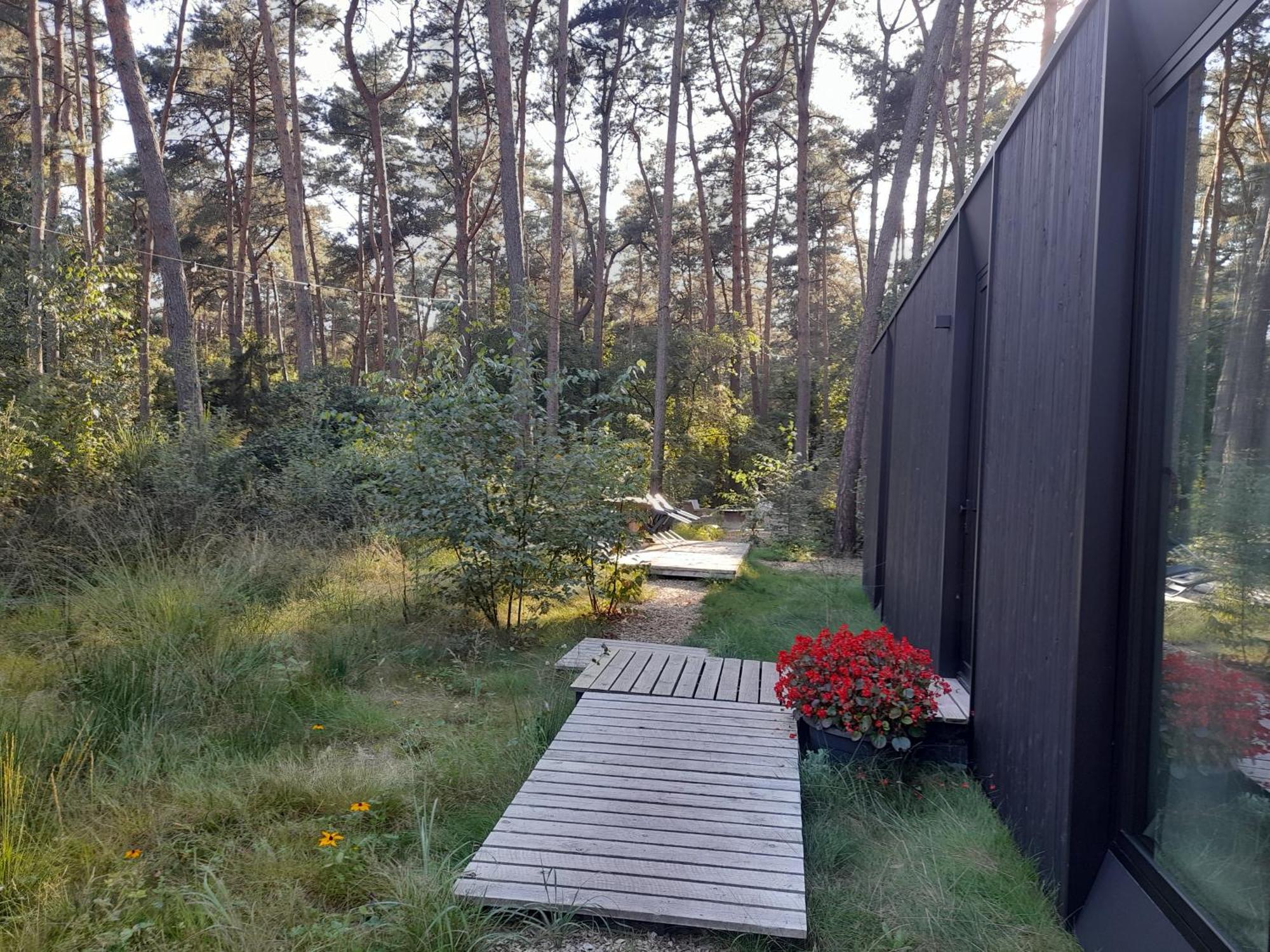 Black Box Lille Luaran gambar